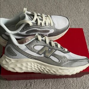 BRAND NEW New Balance Fresh Foam Arishi V4 size 7 1/2